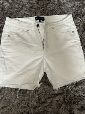 Premise White Raw-Hem Denim Shorts